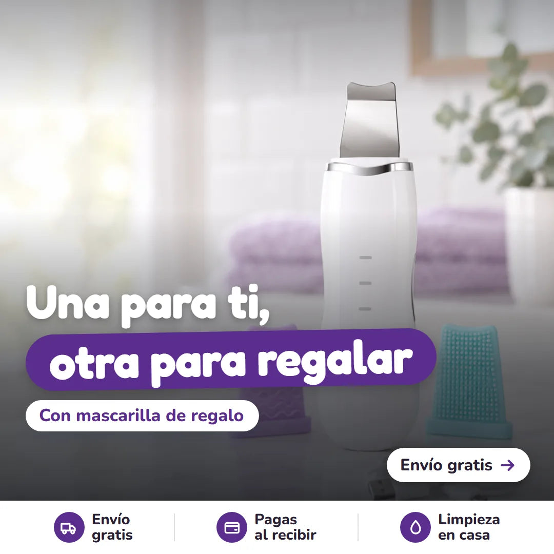 Madre e hija en la sala, cada una con su espátula ultrasónica y una bolsa de regalo
